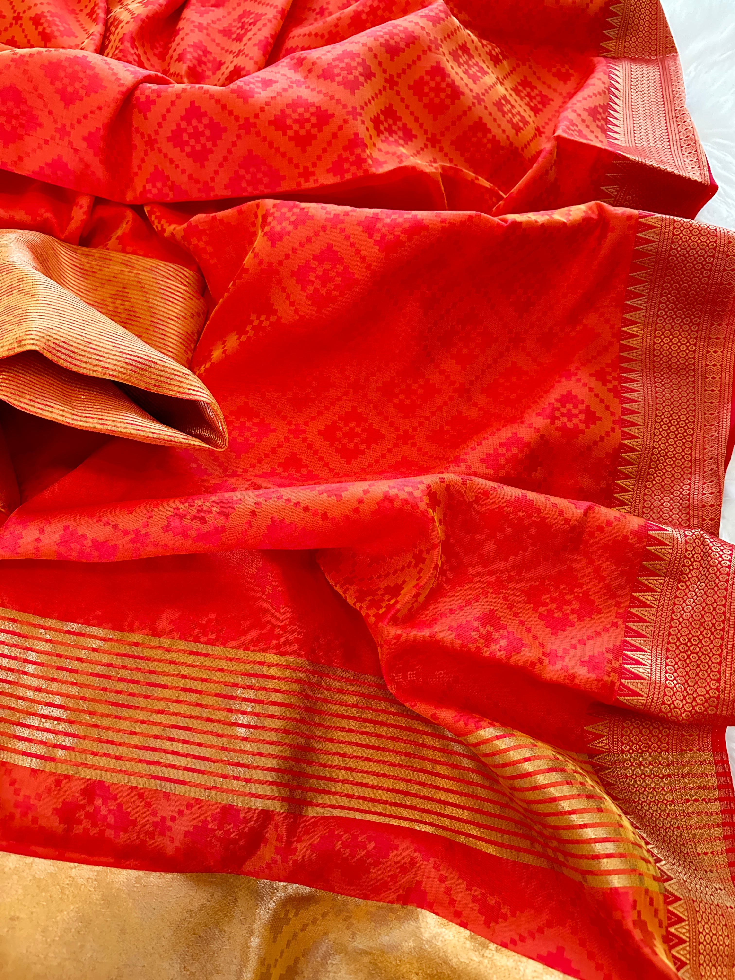 Dola Silk Self Woven Saree - Orange Dual Tone