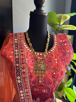 Load image into Gallery viewer, Diva Mirror Silk Skirt Set + one Jewelry Set of your choice as shown on the first picture
