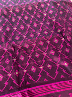 Load image into Gallery viewer, Jamdani Woven Saree - wine and pink
