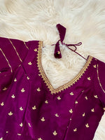 Load image into Gallery viewer, Kurti Blouse Burgundy
