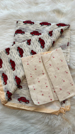 Load image into Gallery viewer, Taxi Cotton Saree Red
