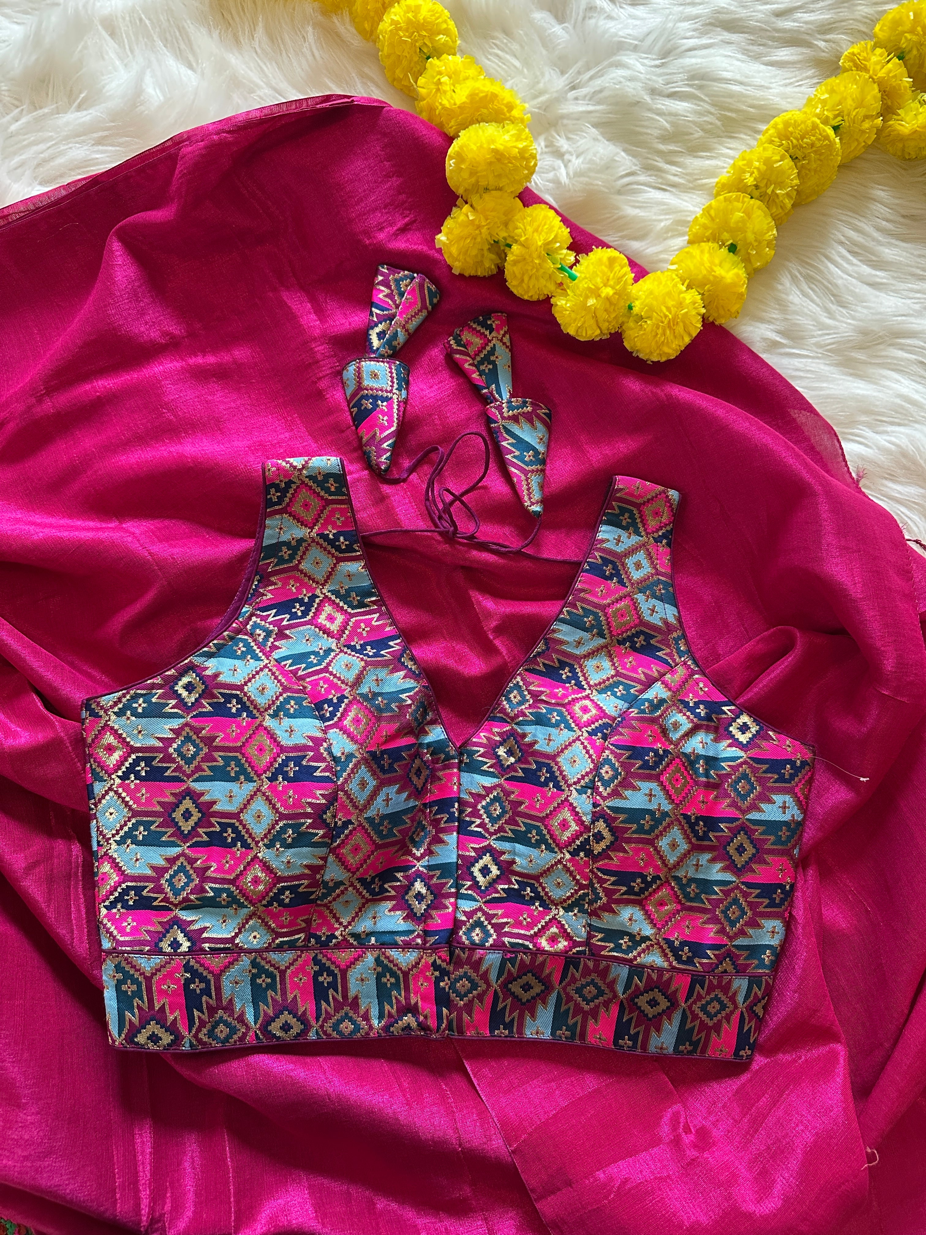 Mul Tissue Saree + FREE Blouse Combo Offer