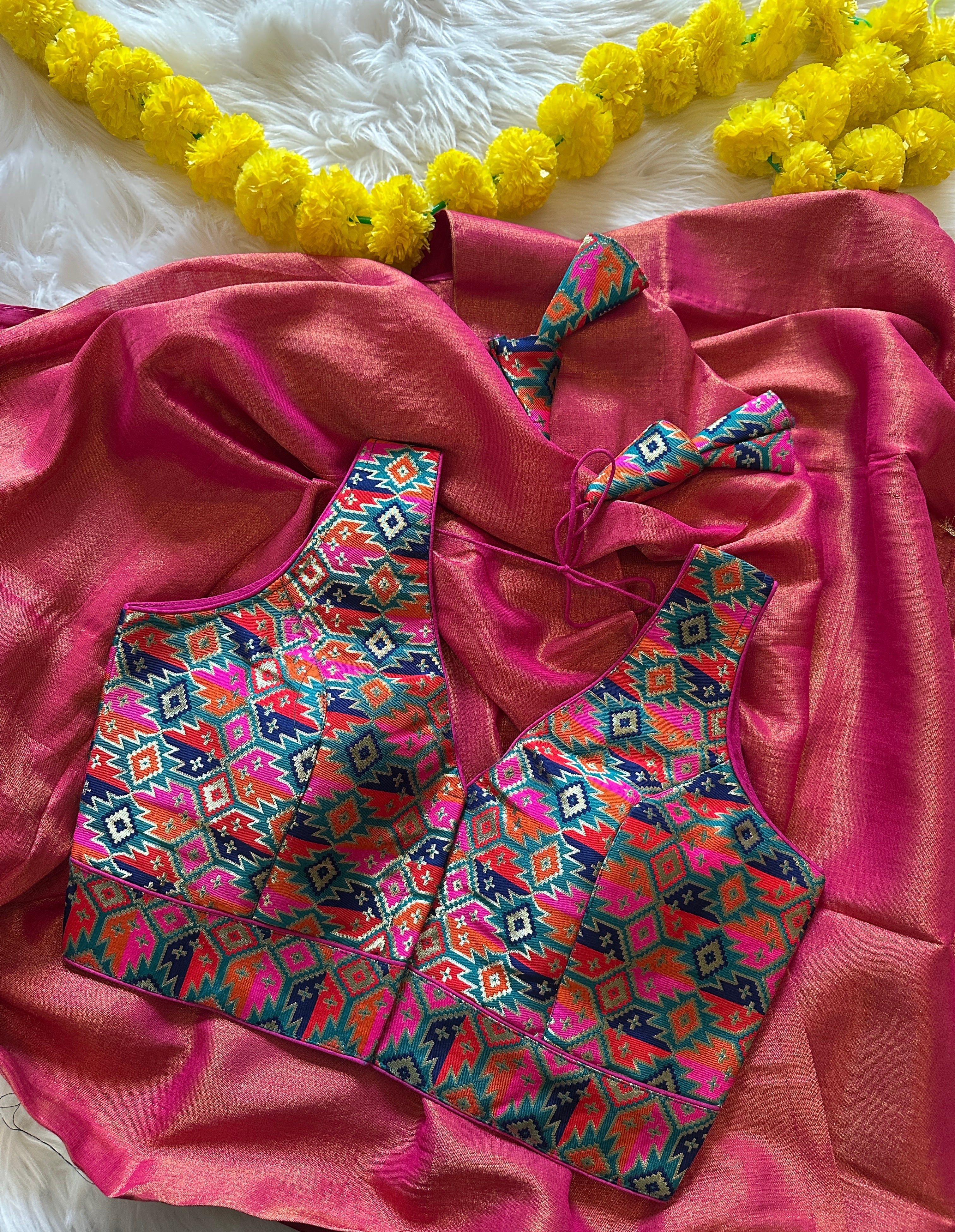 Mul Tissue Saree + FREE Blouse Combo Offer