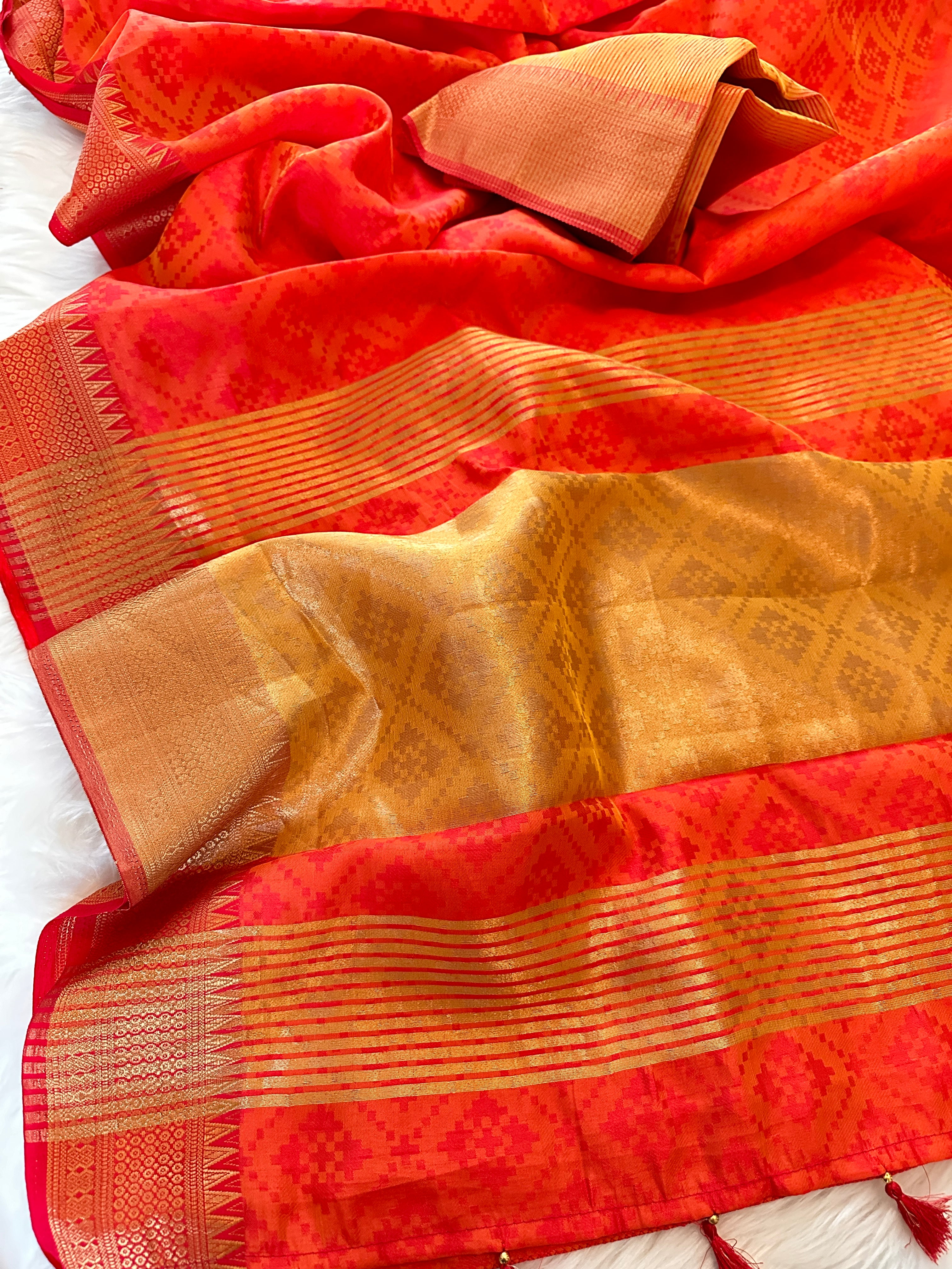 Dola Silk Self Woven Saree - Orange Dual Tone