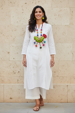 Load image into Gallery viewer, Panchi - Exclusively Handmade Textile Jewelry
