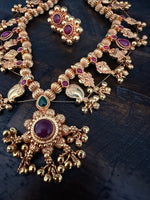 Load image into Gallery viewer, Saaz Necklace Antique Gold 3
