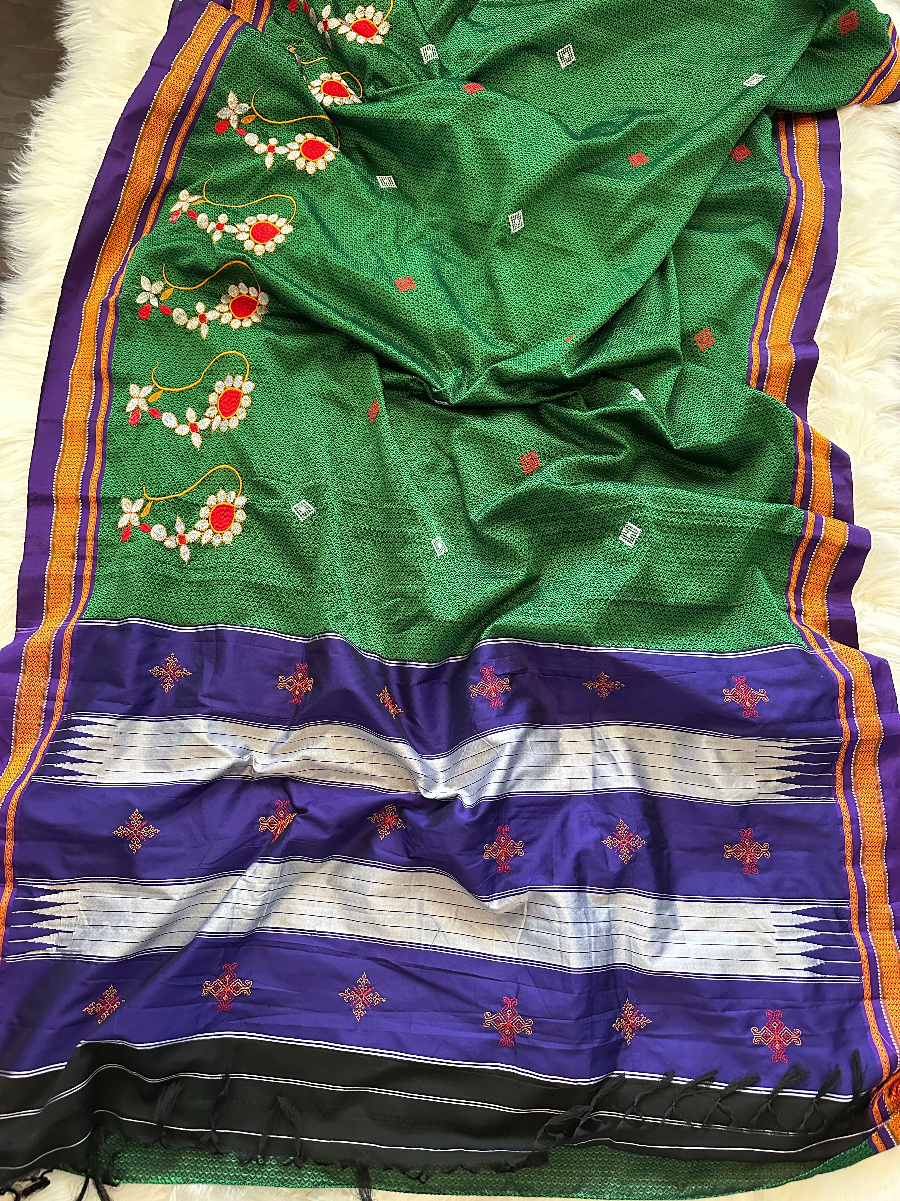 Khun Saree Nath Embroidery 1