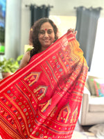 Load image into Gallery viewer, Dolabedi Silk Saree - Heritage Weaves Edition
