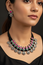 Load image into Gallery viewer, Short Necklace Silver Polish
