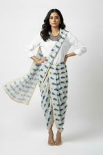 Load image into Gallery viewer, Taxi Cotton Saree Blue
