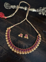 Load image into Gallery viewer, Temple Necklace Gold Polish 1
