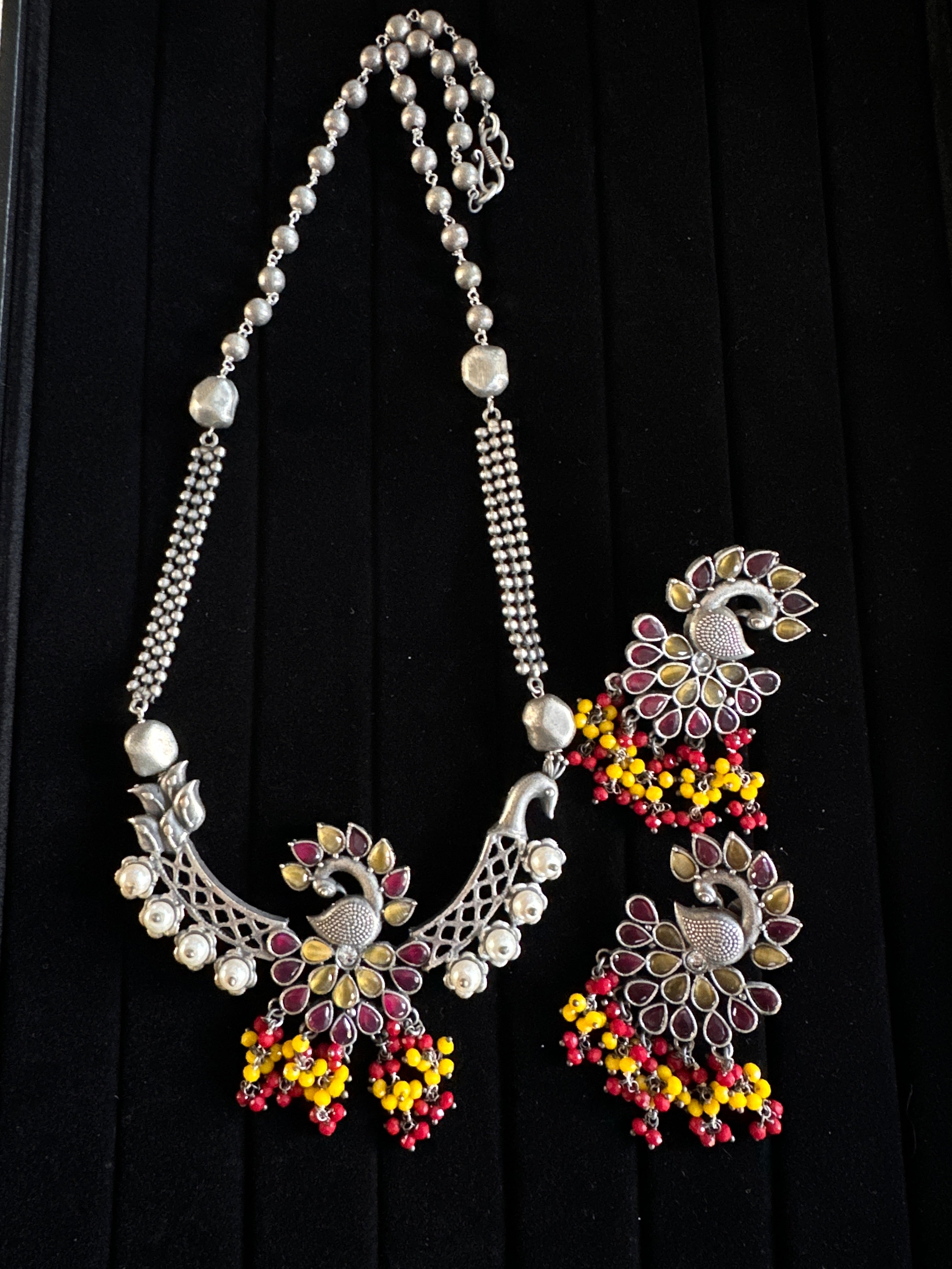 Peacock Stone Necklace Set - Yellow/Red