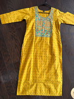 Load image into Gallery viewer, Embroidered Long Kurta

