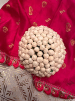 Load image into Gallery viewer, White Mogra Bun Gajra

