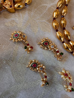 Load image into Gallery viewer, Gold Nose Pin
