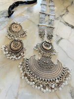 Load image into Gallery viewer, Long Chaan Baali Necklace Set
