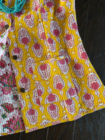 Load image into Gallery viewer, Quilted Sleeveless Jacket
