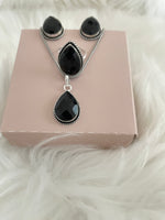 Load image into Gallery viewer, Stone Teardrop Necklace Set - Black
