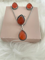 Load image into Gallery viewer, Stone Teardrop Necklace Set - Saffron
