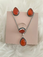 Load image into Gallery viewer, Stone Teardrop Necklace Set - Saffron
