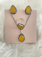 Load image into Gallery viewer, Stone Teardrop Necklace Set - Yellow
