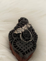 Load image into Gallery viewer, Fish Motif Ring
