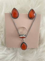 Load image into Gallery viewer, Stone Teardrop Necklace Set - Saffron
