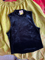Load image into Gallery viewer, Black Velvet Stretch Croptop
